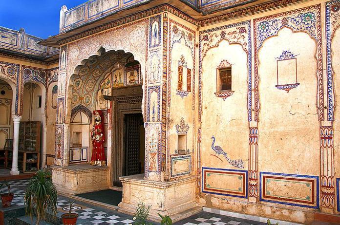 Indra Vilas Alsīsar المظهر الخارجي الصورة